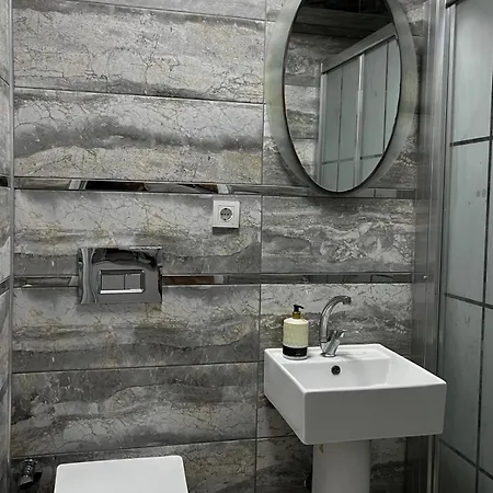 Invivo בית הארחה 3*