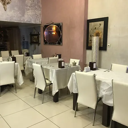 Invivo בית הארחה 3*